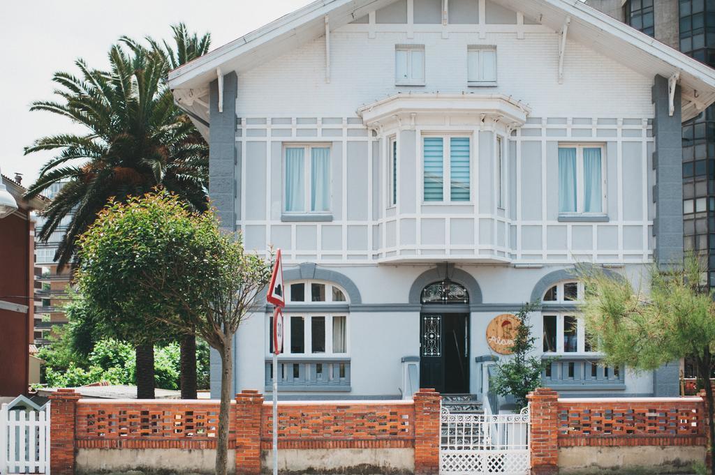 Alamar Salinas House *