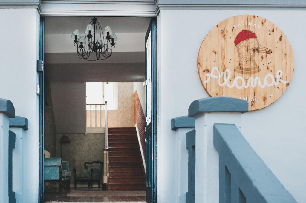 Alamar Salinas House Hostel *